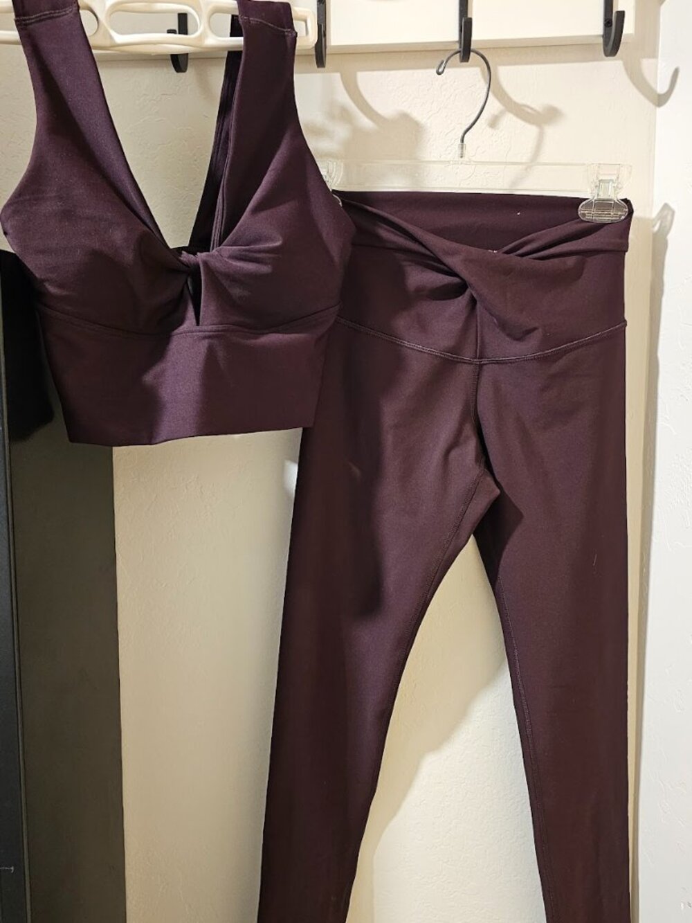 OLD NAVY Powersoft Sculpt TOP Sports Bra (XS) & 7/8 Leggings (XS Petite)